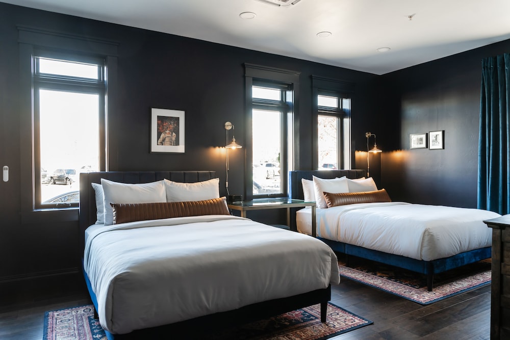 The Hotel Melrose