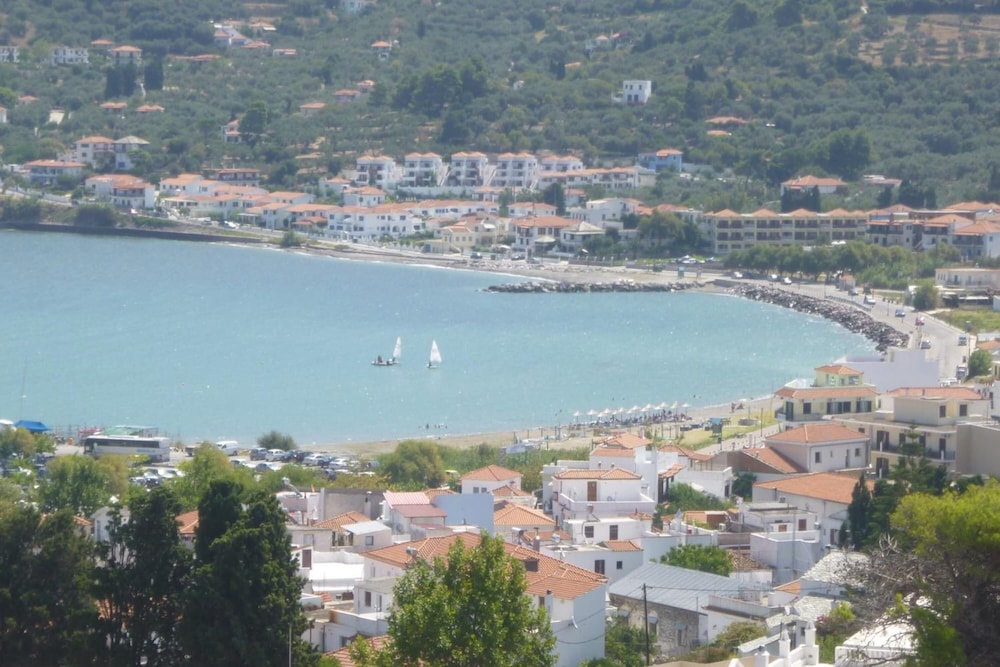 Hotel Denise Hotel - Image 1