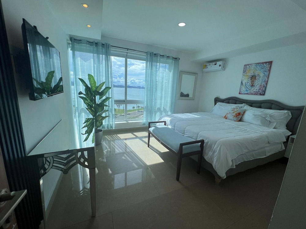 Apartment in the Causeway Amador