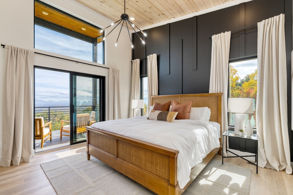 Whiskey Ridge - Avantstay Panoramic Views Infinity Pool Hot Tub Game Room