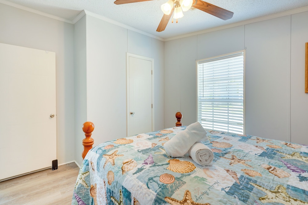 2 Blocks to Beach! Family-friendly Home in PCB