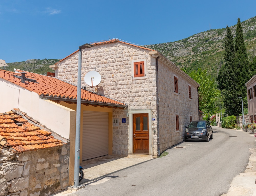 Apartment Vala