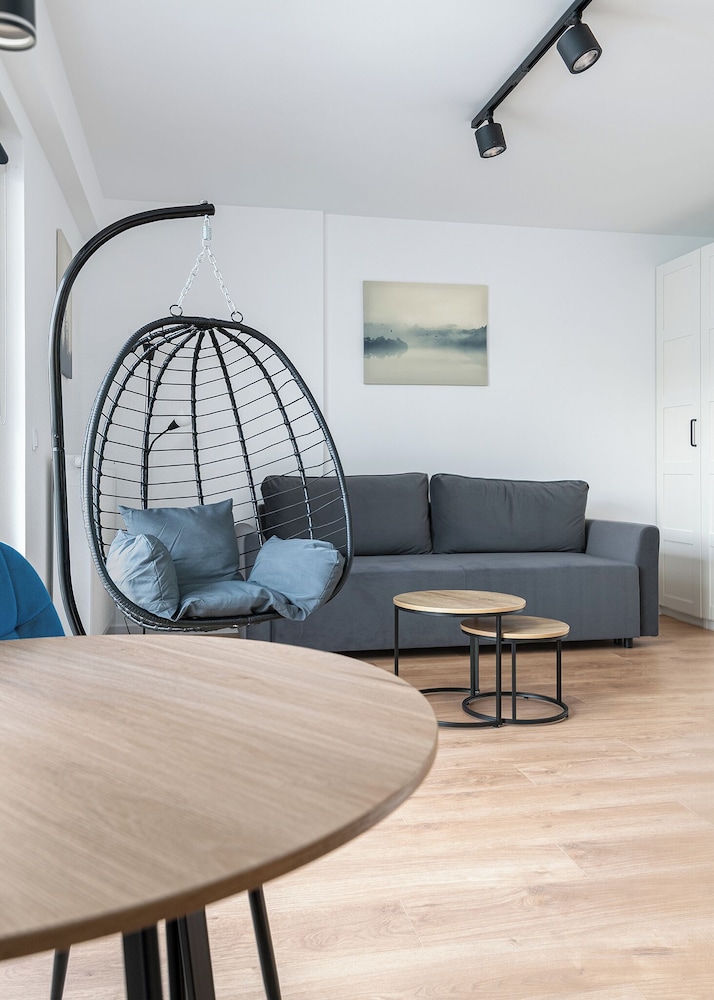 RentPlanet- Apartament Ząbkowska II
