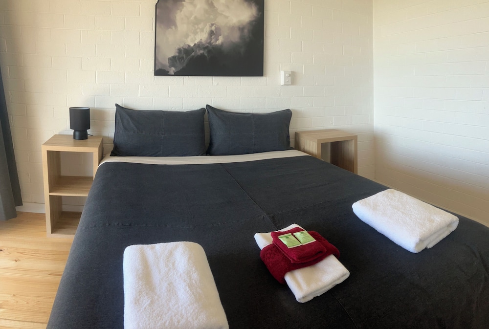 61 OCEAN ROAD MOTEL