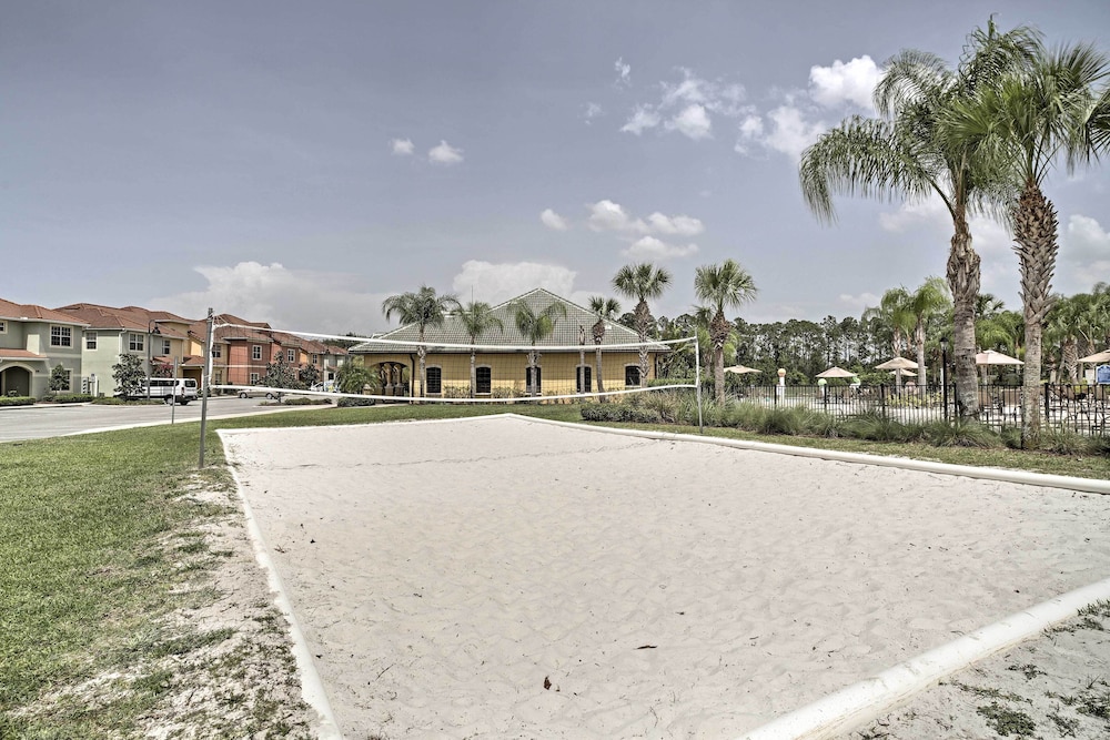 ~ 5 Mi to Disney Parks: Kissimmee Home w/ Pool!