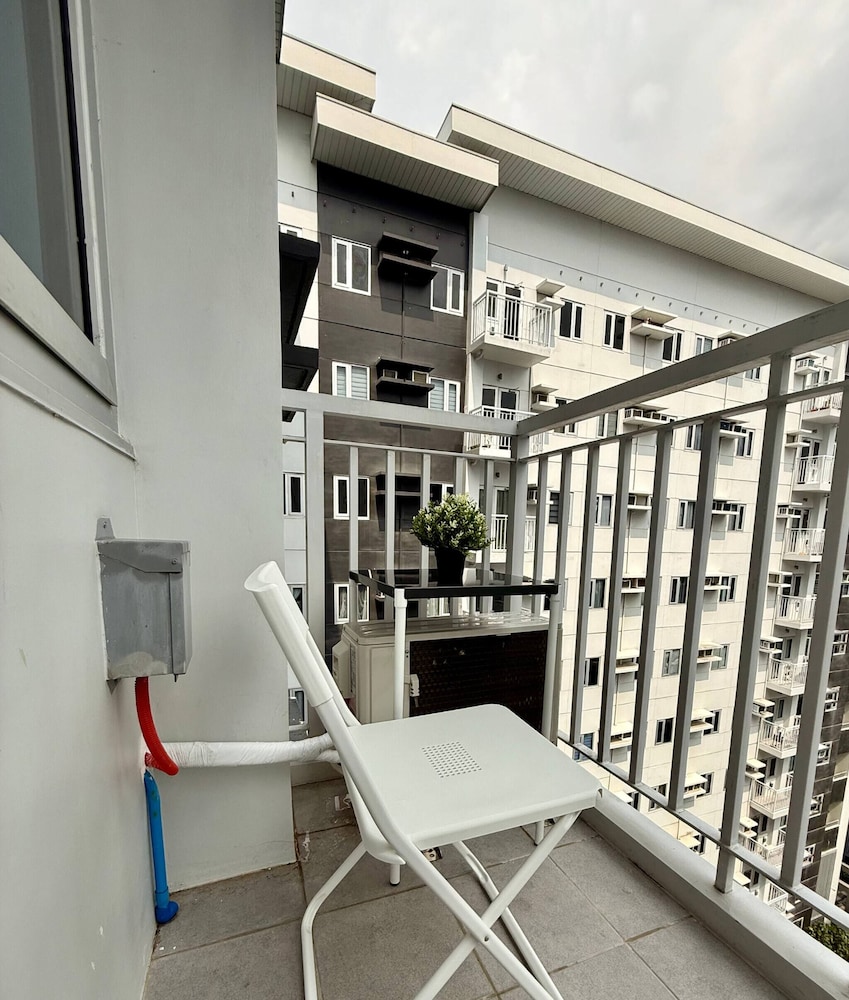 2BR Staycation Spot Near Ortigas