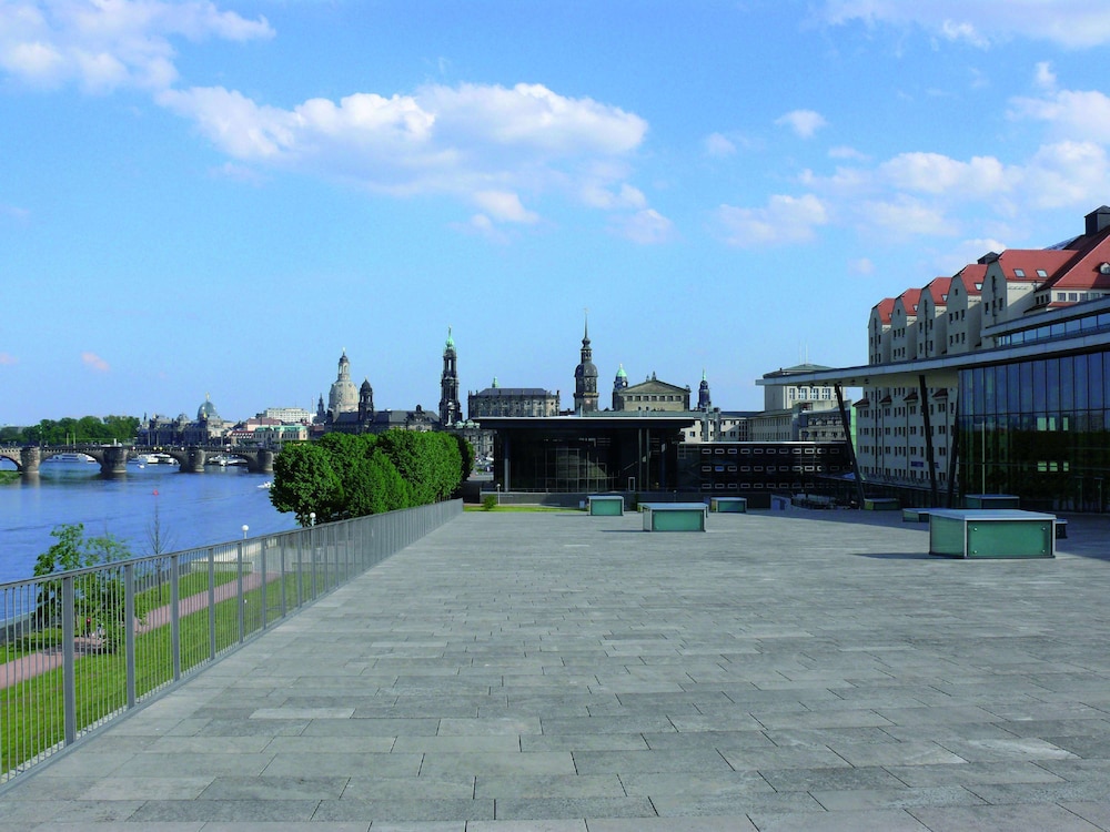 Dresden Vacations - Maritim Hotel  Internationales Congress Center Dresden - Property Image 17