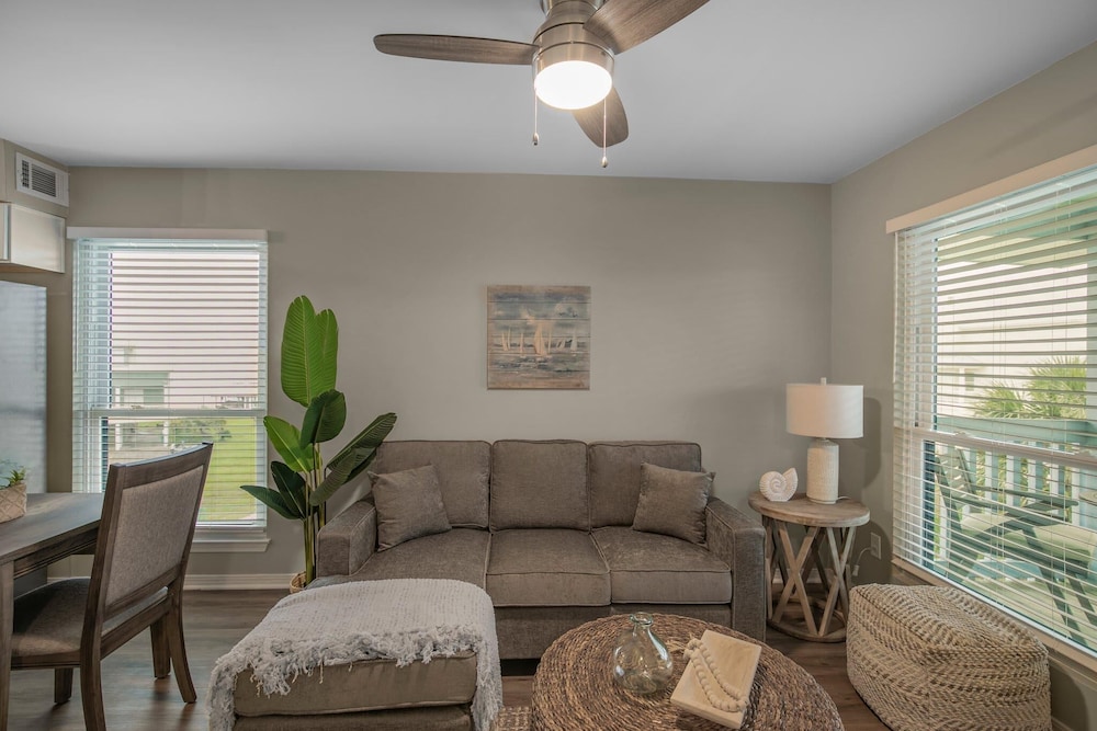 The Cove 205b