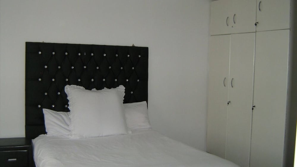 Bogadi B&B