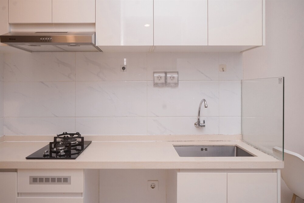 Elegant And Strategic 2Br Apartment At Sky House Bsd