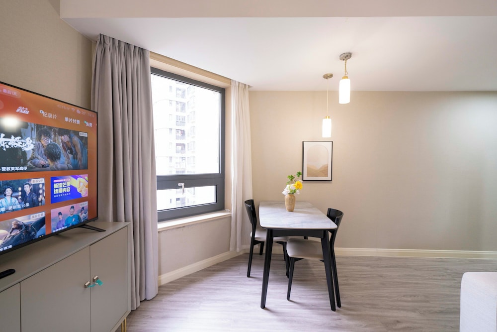 Tyms Modern 1BR APT Garden