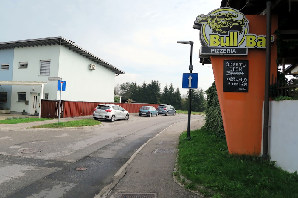 Photo 48