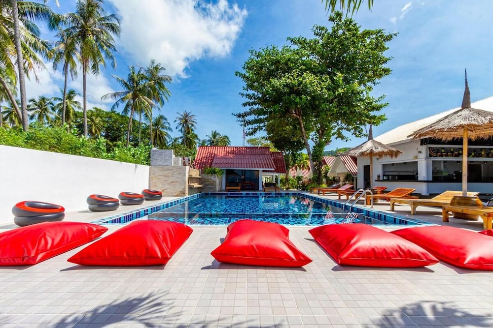 Bungalow Near by Beach El Pillax Lanta Resort