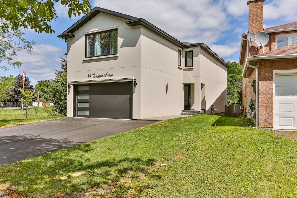 QuickStay - Classy 5brm House in Vaughan