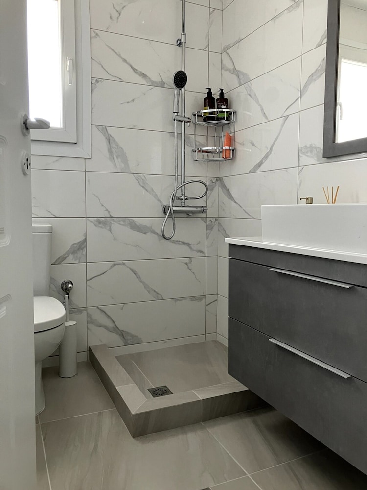 Helios Thalassa 82 sqm