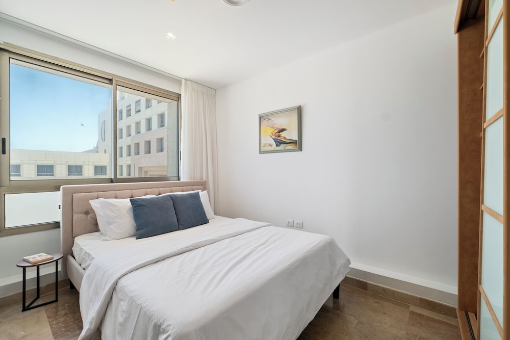 HaCarmel Beach Penthouse by Sea N Rent