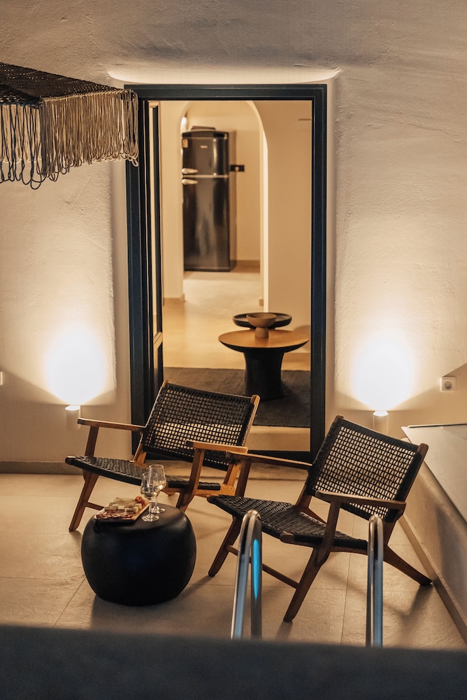 Erthā Suites with private pools