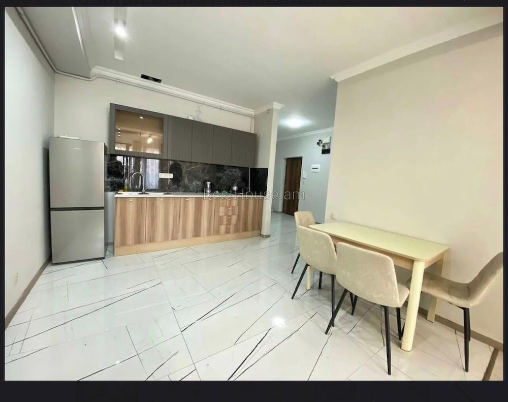 Apartment on Aram Khachatryan street