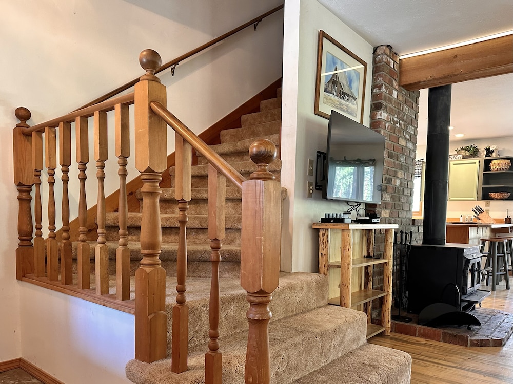 Blue Pine Forest Lodge 3 Bedroom Cabin
