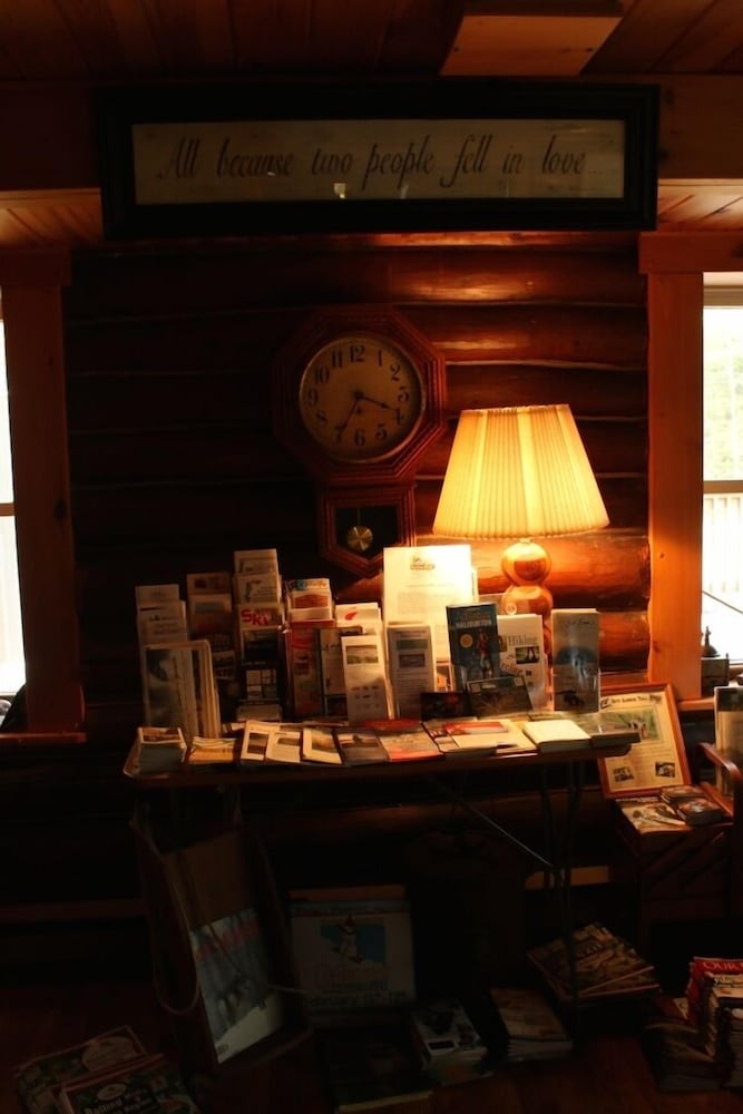 Sunny Rock B&B Haliburton