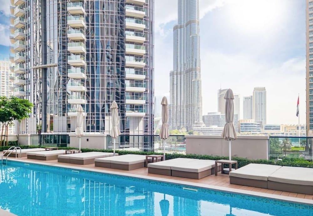 30th Floor Near Burj Khailfa Dubai Mal