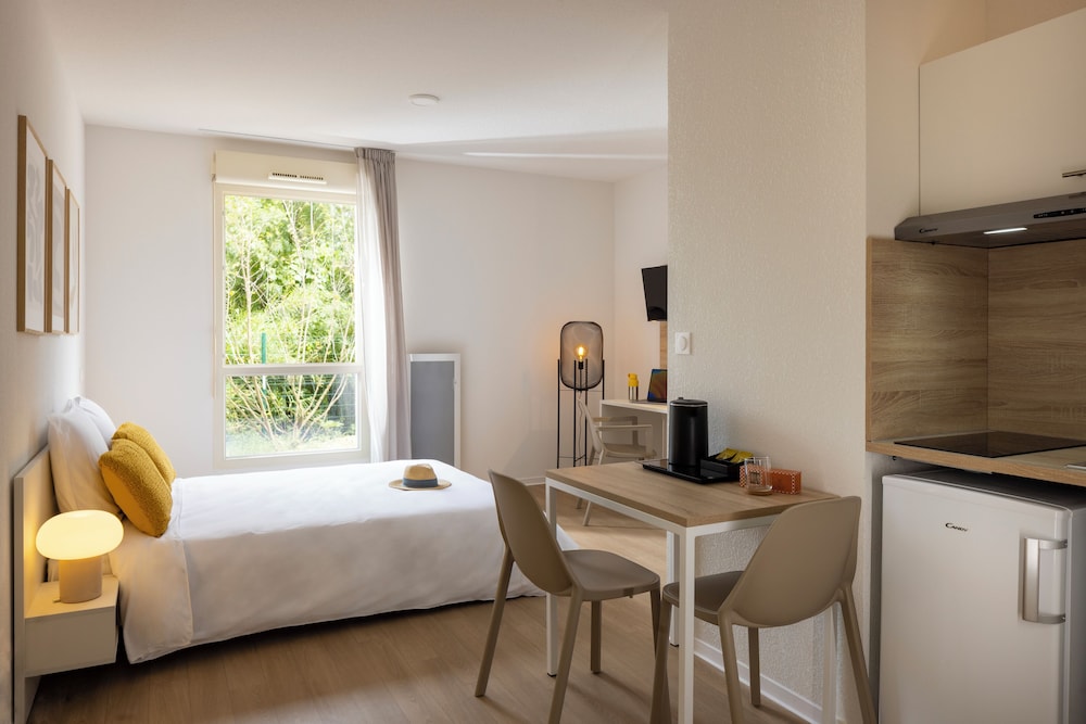 Montpellier Vacations - Apparteo Montpellier - Property Image 24