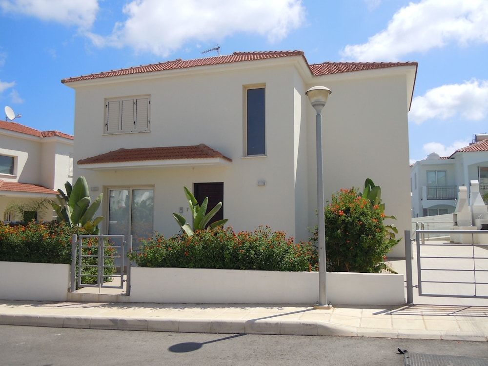 Athena Beach Villa