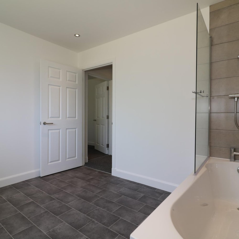 Railway House 5 bed - Maryhill