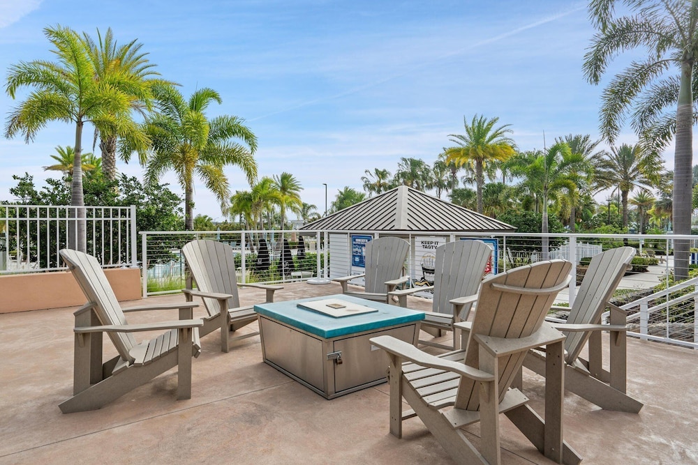 Solara Resort 7 Bedroom Private Pool+Spa Movie Room Home 7 Home