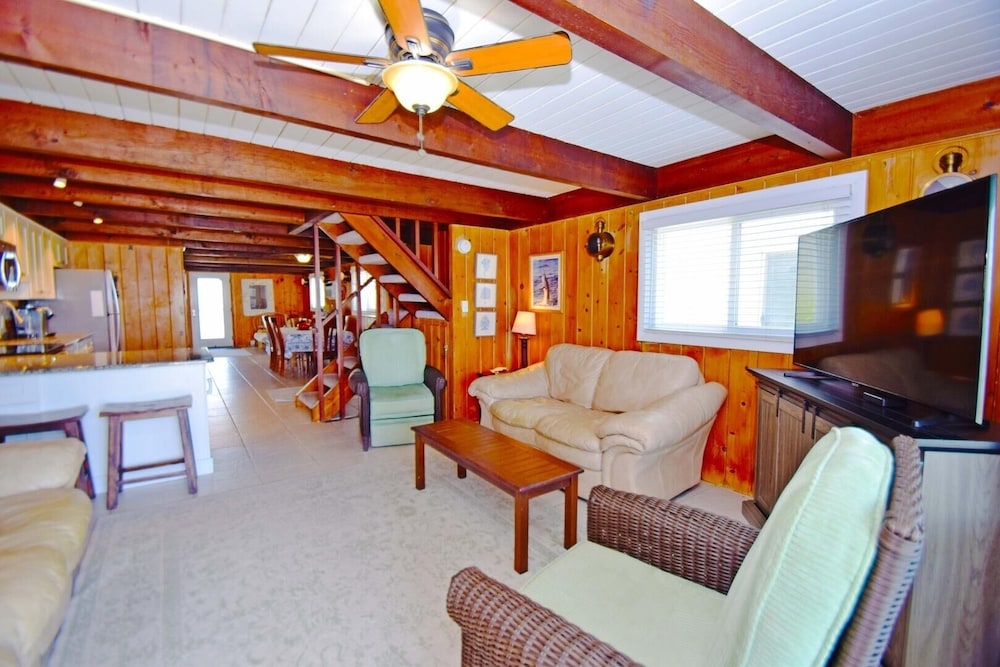 Village West 1 3 Bedroom Townhouse