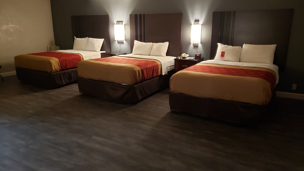 Econo Lodge Donalsonville view 5