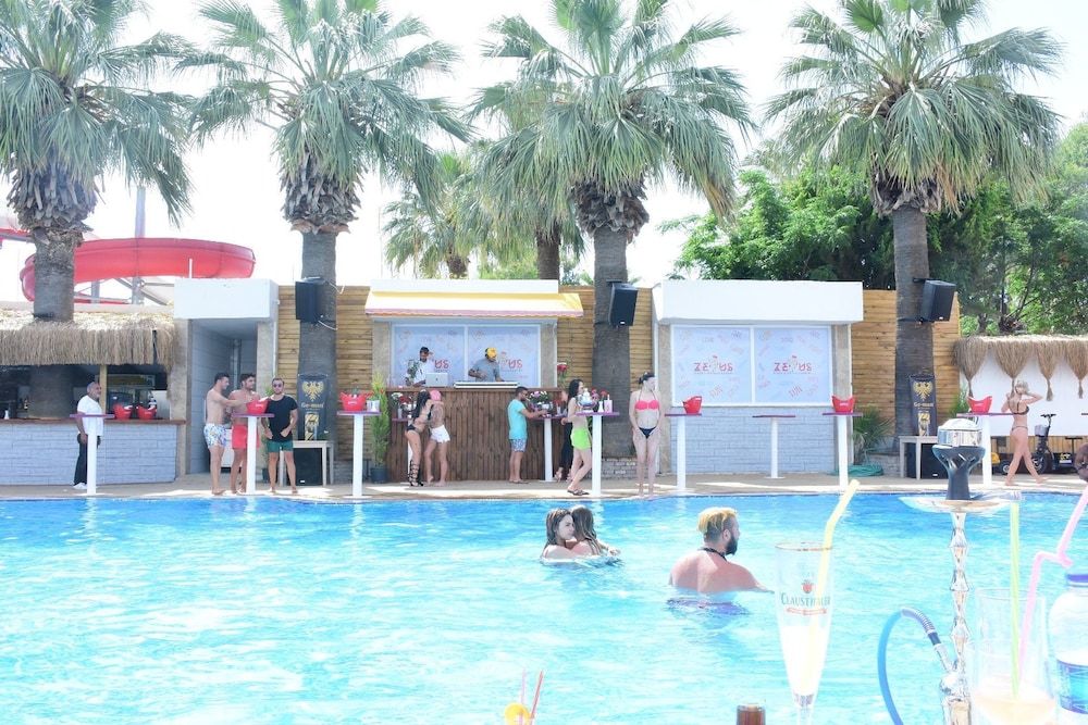 Sun Beach Resort Otel - Image 12