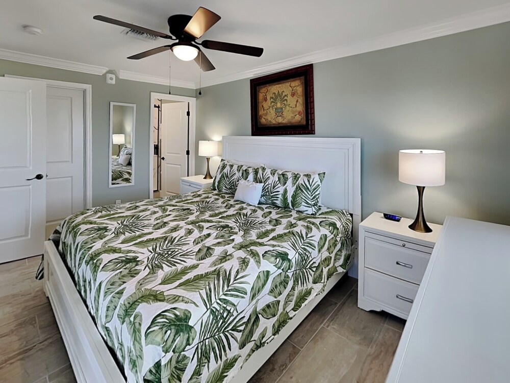 Seaside 5 by Distinctive Beach Rentals