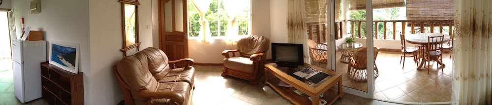 Lemongrass Lodge