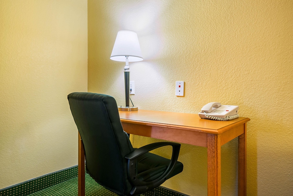 Franklin Vacations - Quality Inn  Suites Franklin - Property Image 29
