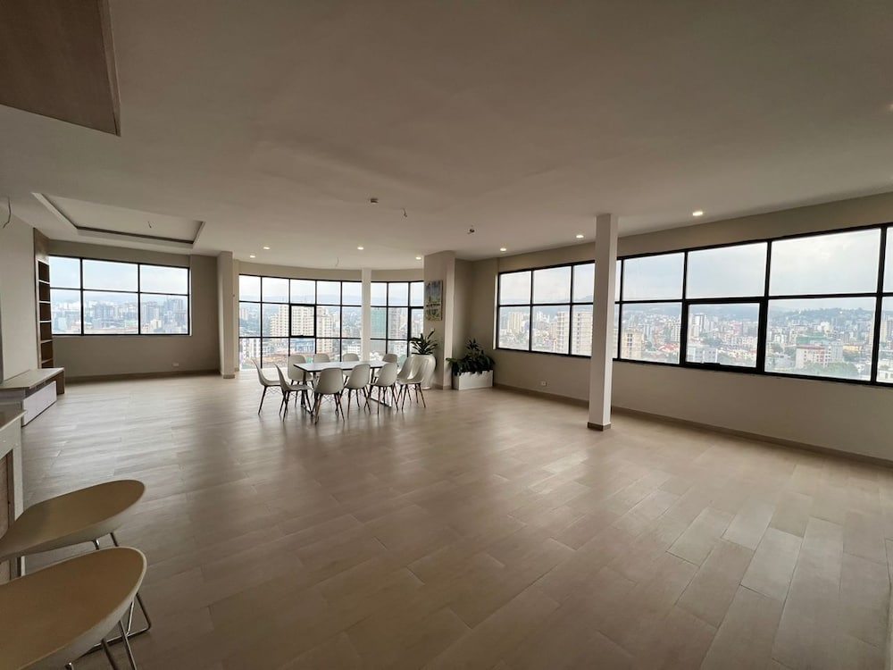 meeting & event spaces
