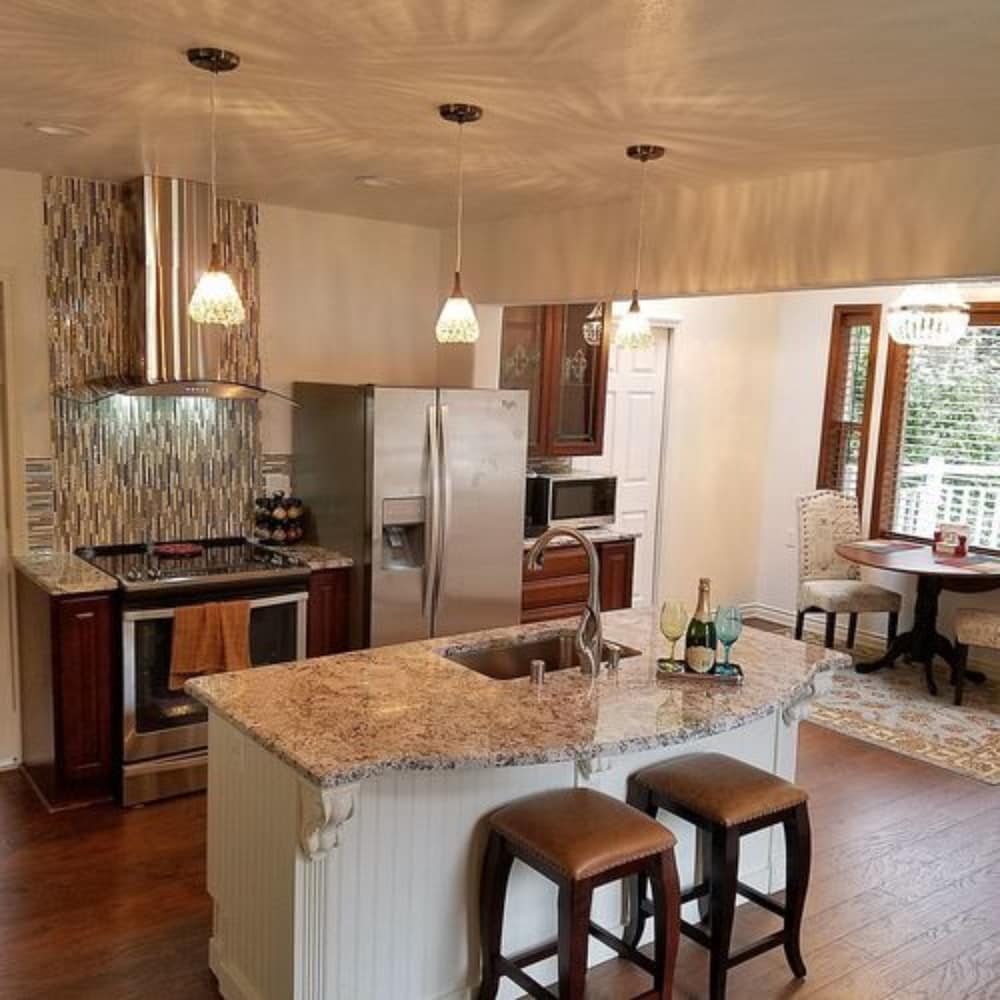 Arbor Rouge Cottage