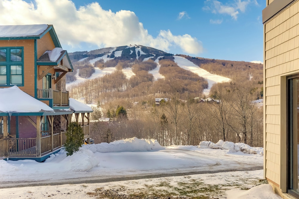 Snow Mountain Condo: Hot Tub + Shuttle to Resort