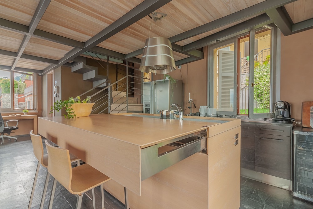 Fontana Penthouse in Fiumelatte