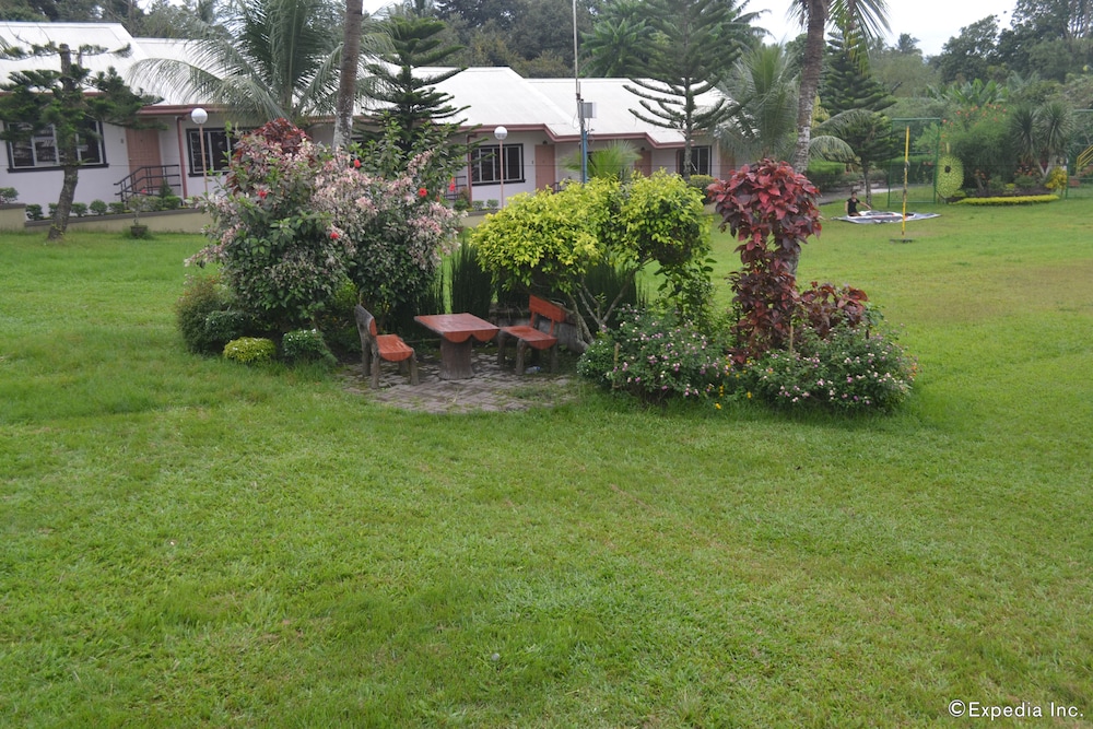 Dolores Farm Resort