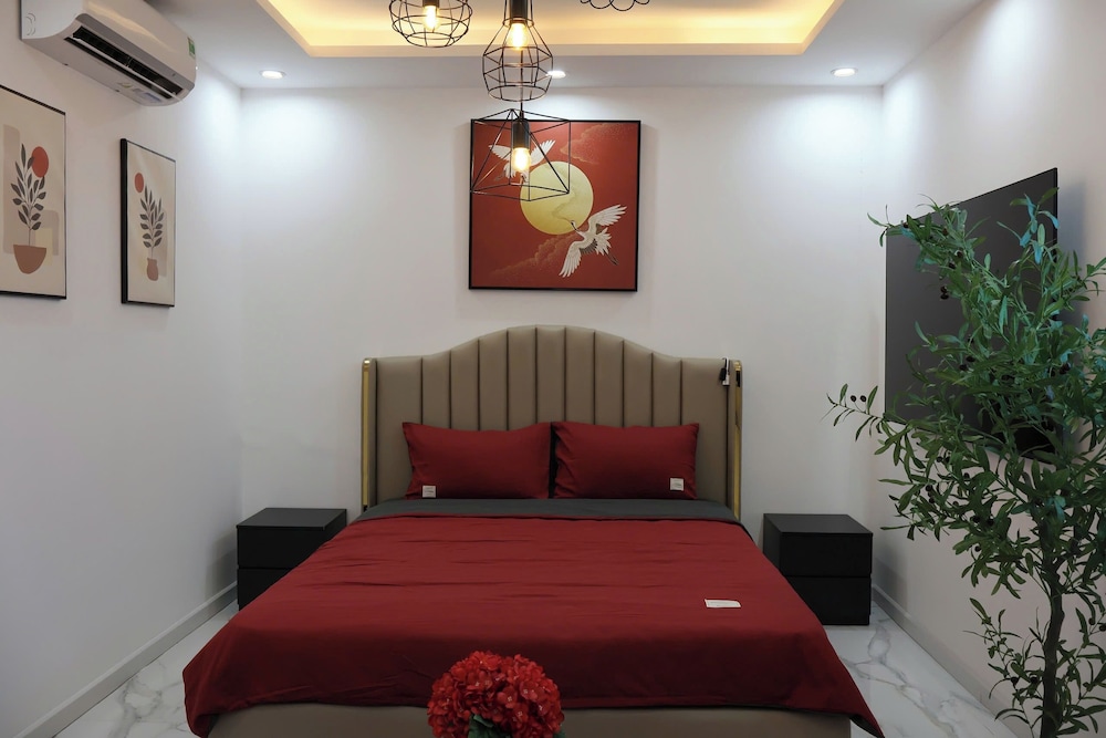The Grand Diamond C Hotel