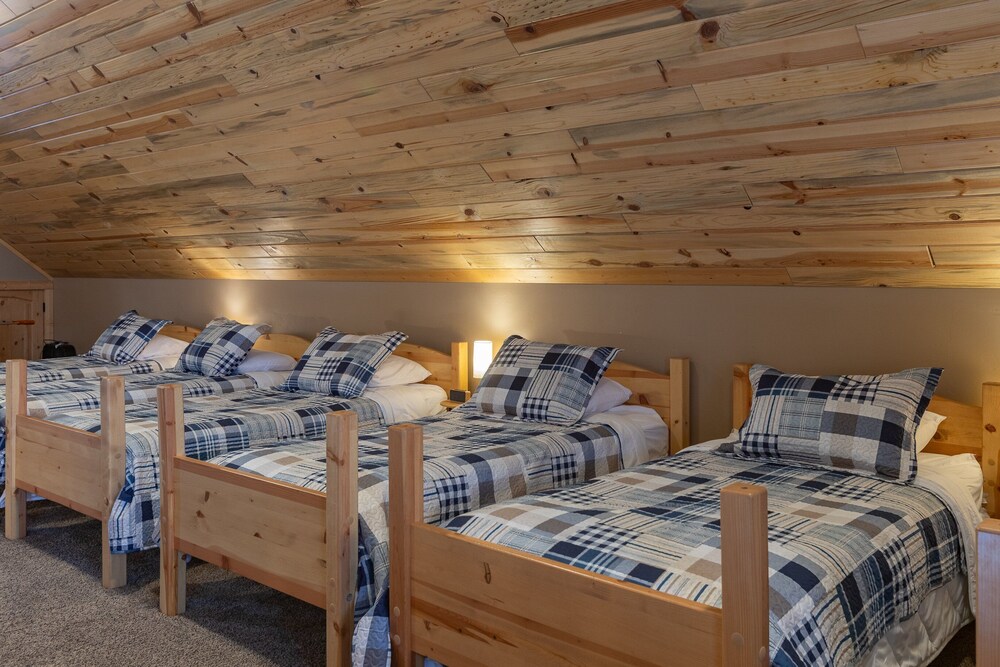 Black Bear Lodge