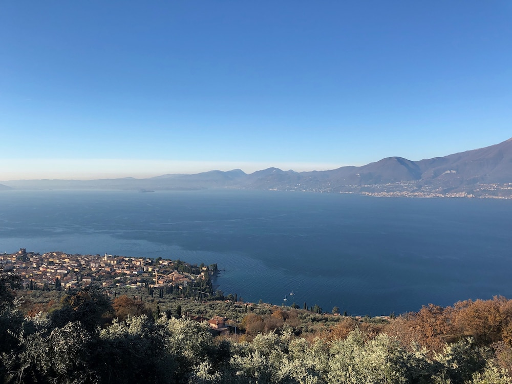 Villa Belvedere Albisano photo 3