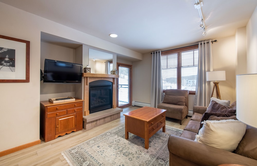 Zephyr Mountain Lodge - Winter Park Vacation Condos