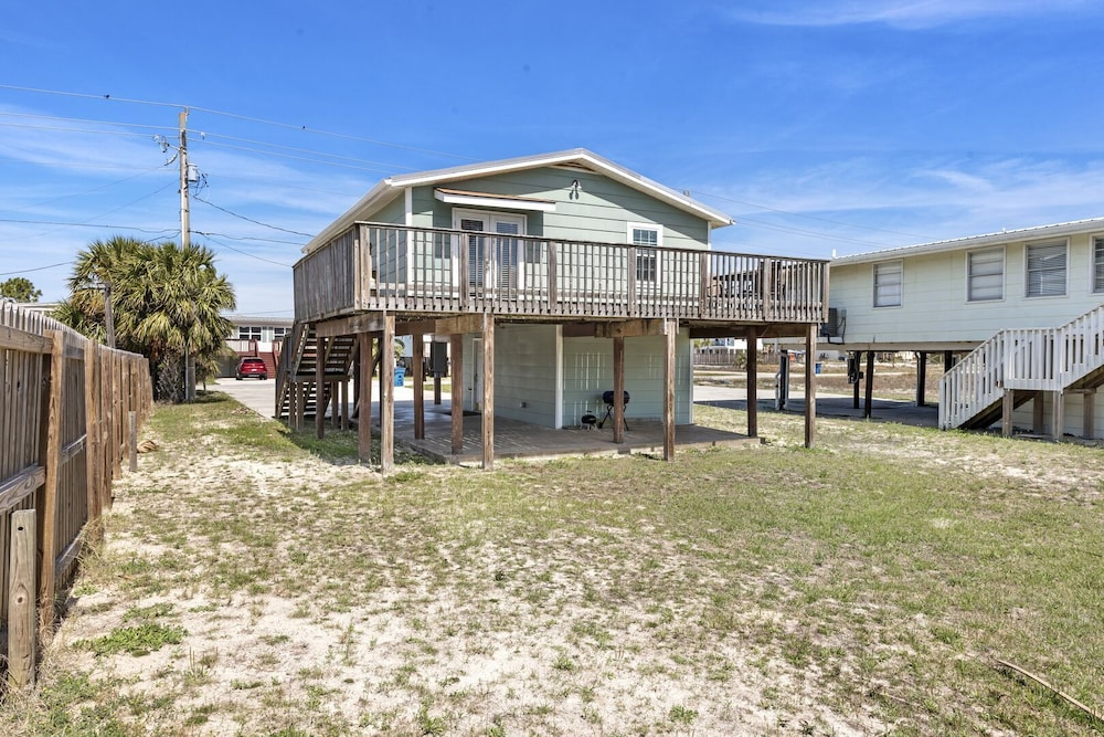 Byron's Beach House