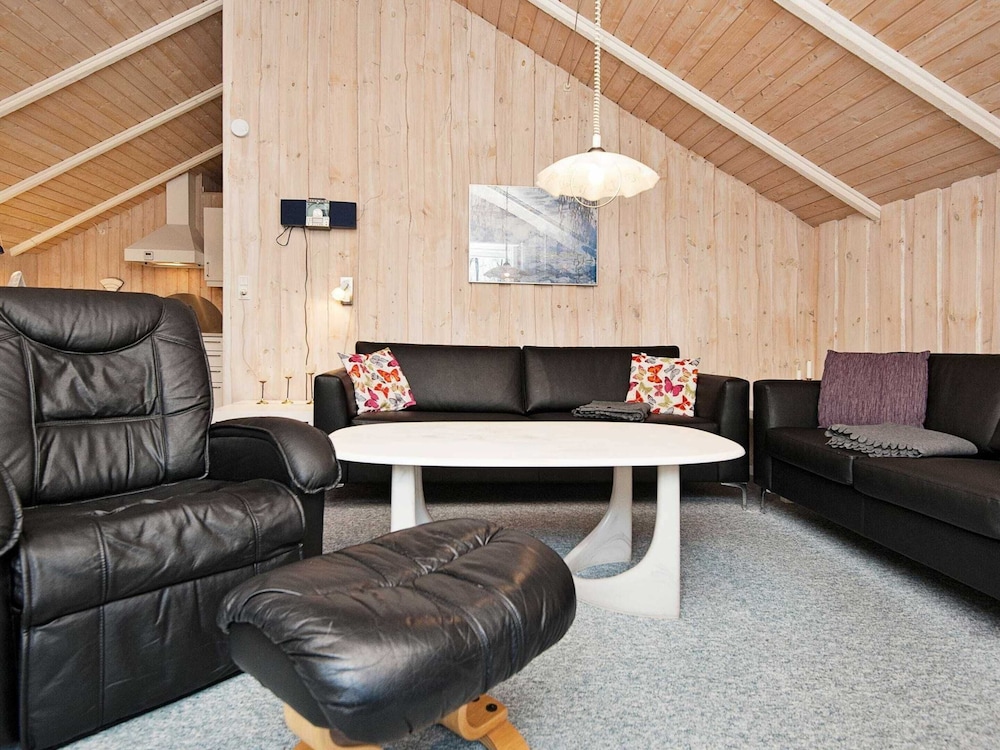 6 Person Holiday Home in Oksbol