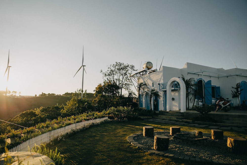 Cloud9 & Cloud View Glamping