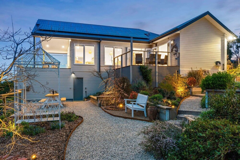 Skyline Views Yarra Valley s Elevated Escape