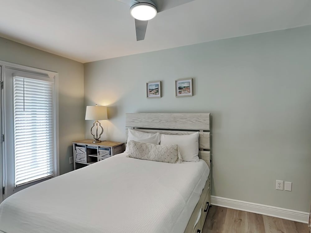 Serenity Cottage by Southern Vacation Rentals