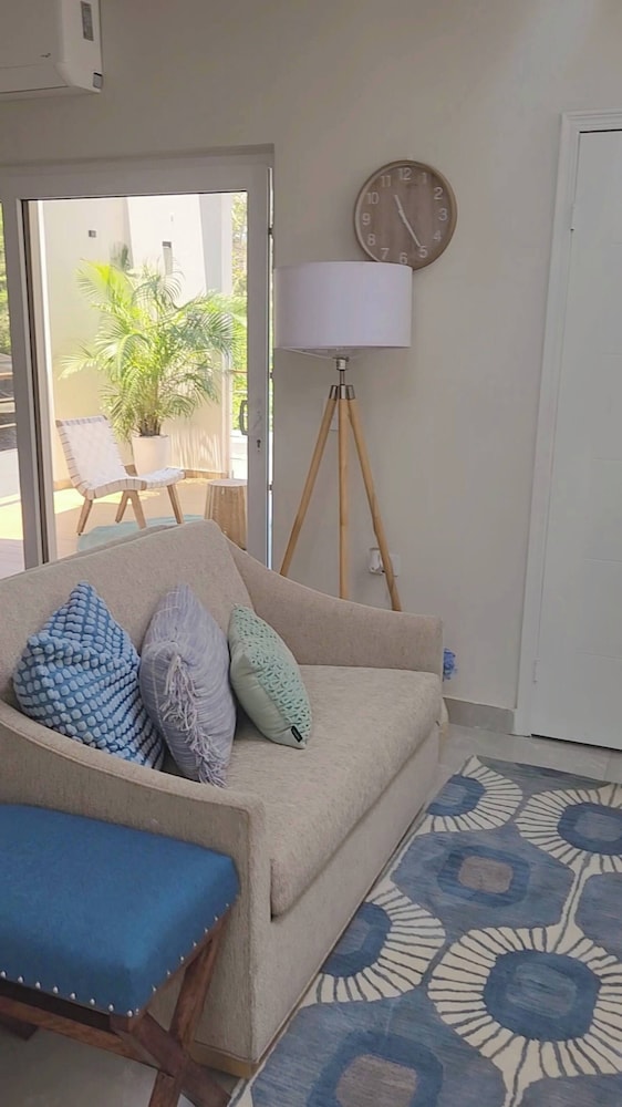 Elegant Chalet 2 Minutes From the Beach Ideal Families
